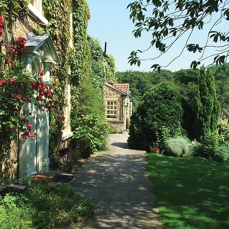 Ox Pasture Hall 4*