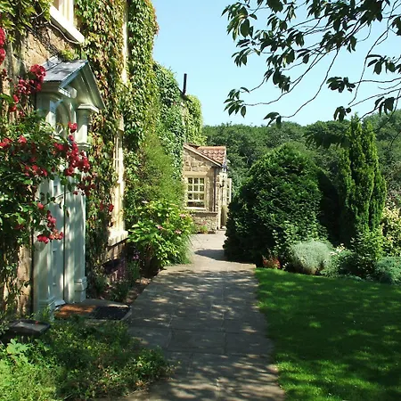 Ox Pasture Hall 4*