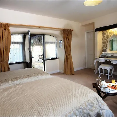 Ox Pasture Hall 4* سكرابورو