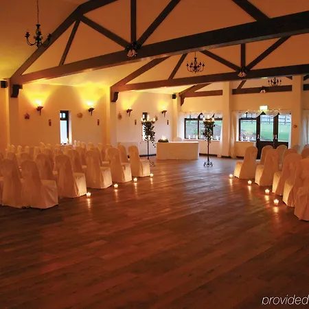 Ox Pasture Hall 4*