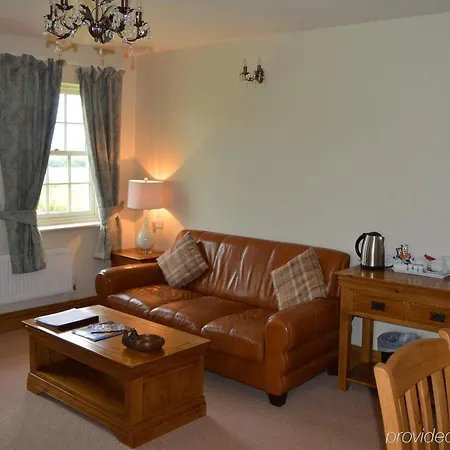 Ox Pasture Hall 4*