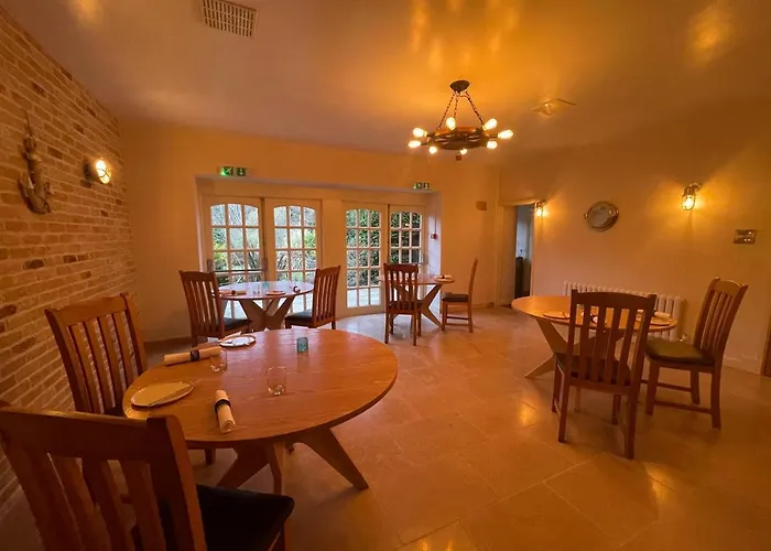 Hotel Ox Pasture Hall 4*