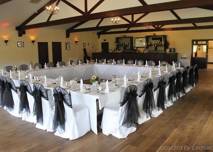 Hotel Ox Pasture Hall