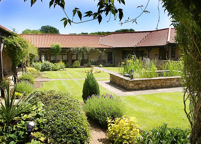 Hotel Ox Pasture Hall 4*